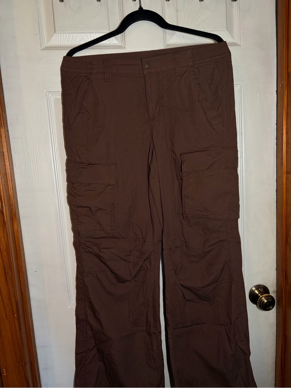 Women’s Brown Cargo Pants - Comfortable Everyday Utility